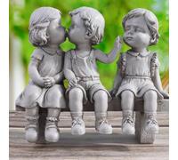 Statua in resina per bambini seduti sulla panchina, stravagante statuetta di ragazzo e ragazza che si baciano per decorazione da giardino, ornamento per prato esterno con finitura grigio neutro