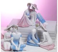 Statua Innamorati stilizzati - Bomboniera,15 cm,in resina. Mandorle by Paben