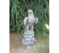 STATUA SCULTURA AQUILA REALE IN CEMENTO MARMO E PIETRA DA GIARDINO PER ESTERNO