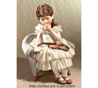 Statuetta in Porcellana Statuina Capodimonte Bambina Donna con Violino Musicista