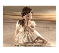 Statuetta in Porcellana Statuine Capodimonte Statuina Bimba Bambina Decorativa