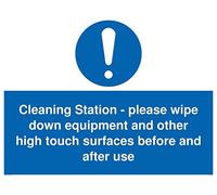 Stazione di pulizia: si prega di pulire le attrezzature e altre superfici ad alto tocco prima e dopo l'uso.