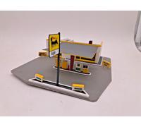 Stazione di servizio AGIP montata ed illuminata scala HO 1:87