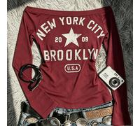 Stile raccomandato e molto venduto, maglietta a maniche lunghe da donna con stampa della lettera Brooklyn di New York in stile retrò americano, con colletto a una riga, adatta per lo shopping quotidia