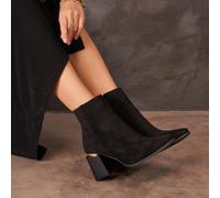 Stivaletti alla caviglia con tacco a blocco - Eleganza moderna per le donne Découvrez l'allure intemporaries des bottines à talon carré en suédine, conceit pour cellule qui veulent coniugation style e