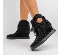 Stivali in pelle scamosciata stile boho Abbraccia uno stile quotidiano disinvolto con questi comodi stivali bassi. Il design slip-on, completato da una sottile coulisse, garantisce una vestibilità ade
