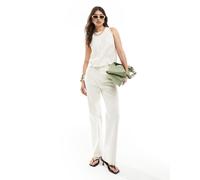 Stradivarius - Top color pietra in misto lino con dorso a vogatore-Bianco M