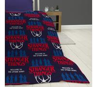 Character World Stranger Things Coperta ufficiale in pile, super morbida e calda, design con fiamme, perfetta per casa, camera da letto, pigiama party e campeggio, 100 x 150 cm, blu navy