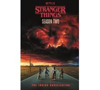 Stranger Things Matthew J. Gilbert Stranger Things: Season Two (Tascabile)
