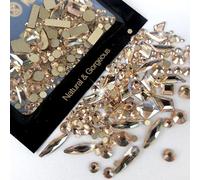 Strass decorativi a fondo piatto per decorare le unghie in mostra la tua manicure con varie forme e stili