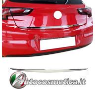 Striscia cornice modanatura portellone acciaio cromo per Opel Astra K 2015-2021
