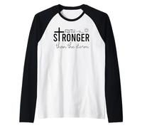 Stronger Than the Storm Faith Bible Verse Sign Inspirational Maglia con Maniche Raglan