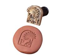 Strumento for timbri in ceramica in ottone fatto a mano, timbro in ceramica personalizzato con logo e manico in legno, simbolo in argilla personalizzato for vasai Timbri con firma(2.5Inches)