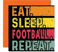 Biglietto di compleanno divertente lei o lui con scritta in lingua inglese "Eat Sleep Football Repeat" amanti dello sport 145mm biglietti di auguri di compleanno tutte le