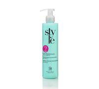 Style - Fluido Termoprotettivo Ricci - Termoprotettore per Capelli a Base di Olio di Semi di Lino - Protegge i Capelli dal Calore del Phon, Effetto Anticrespo - Idrata, Nutre e Dona Lucentezza - 250ml