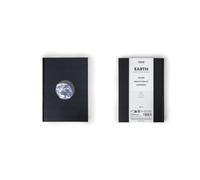 Suck UK Earth Notebook | A6 | Diario con copertina rigida | Taccuino tascabile | Diari per donne | carta riciclata | taccuino vuoto | copertina ritagliata | pagine a righe a griglia | tema spazio