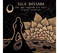 SULA BASSANA - APE REGARDS HIS TAIL