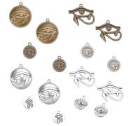 SUNNYCLUE 1 Scatola 32 Pezzi 8 Stili Occhio di Horus Charms Piatto Rotondo Lega Stile Tibetano Pendenti Vintage Charms In Metallo Egiziano per Fai Da Te Strass Collane Bracciali Forniture