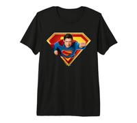 Superman (2025) Flying Over S-Shield Maglietta Premium