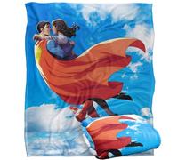 Superman (2025) Superman Lois Embrace Clouds Coperta super morbida al tatto setoso - 152 x 127 cm