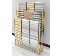 Supporto a gradini della sciarpa del metallo della fila, banco di mostra diritto del pavimento per l'organizzazione commerciale del negozio