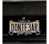 Supporto auto - "I Brake for Goth Girls" - Esprimi la tua passione con stile | Cornice nera resistente e facile da installare | Per gli appassionati di