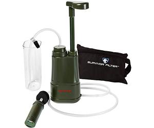 Survivor Filter PRO-LE Filtro purificatore per acqua a nanofiltrazione da 0,01 micron; Venduto già montato con filtro al carbonio interno ultrafiltrante, pre-filtro lavabile da 100,000 litri, bicchiere incorporato che funge anche da tappo, lungo tubo flessibile, clip reggi tubo e una custodia per il trasporto con cerniera lampo