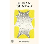 Susan Sontag On Photography (Tascabile)