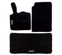 Susy Shop Tappetini Auto Compatibili Smart | In Moquette Nera | Logo Ricamato | Tappeti Sagomati Strappo | w450 - w451 - w453 | Accessori Interni Auto (W453 - Terza Serie con Bagagliaio)