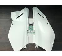 SUZUKI DR650 SE WHITE FRAME COVER LR Set CUSCINO LAVAVETRI A VITE