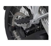 SW-Motech Kit poggiapiedi Evo regolabile per Triumph Tiger 1200 2022-2023 Argento/Nero