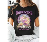 T-shirt a maniche corte da donna con licenza ufficiale Disney, in stile casual da strada. Presenta una stampa floreale vintage di Rapunzel da "Rapunzel - Tangled Again", la scritta "RAPUNZEL" e il log