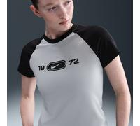 T-shirt slim fit con grafica Nike Chill Knit - Donna - Grigio L (IT 48-50)