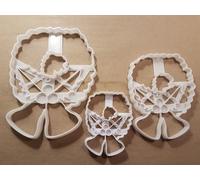 Tagliabiscotti A Forma Di Campana Di Agrifoglio Per Ghirlanda Di Natale