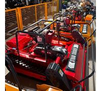 Tagliaerba robot telecomandato con tracce in gomma per l'agricoltura, tagliaerba per tutti i terreni, approvato CE EPA