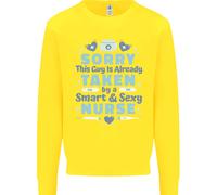 Taken By A Smart Infermiera Divertente Valentines Giorno Bambini Felpa Maglione