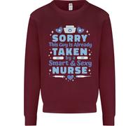 Taken By A Smart Infermiera Divertente Valentines Giorno Uomo Felpa Maglione