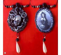 talismano magia collana pendente amuleto protezione morte paura medusa serpenti