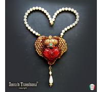Talismano Magico del Amore Cuore Corona Collana Perle Nido Api Gioiello di Lusso