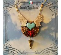 talismano magico gioiello ciondolo amuleto pendaglio ragno cuore ali corno oro