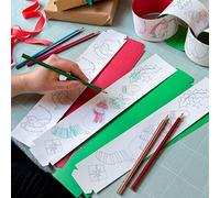 Talking Tables Crea la tua catena di carta natalizia - Confezione da 36 | Kit fai da te per bambini Natale da colorare Babbo Natale, pupazzi di neve, agrifoglio e calze, attività divertenti per bambini