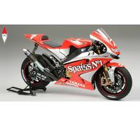 TAMIYA 1/12 YAMAHA YZR-M1 04 NO.7/NO.33