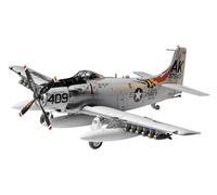Tamiya 61058 Douglas A-1H Skyraider U.S., Navy