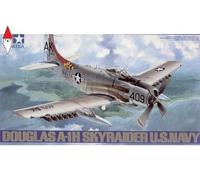 Douglas A-1h Skyraider U.S. Navy 1:48 Plastic Model Kit 61058 TAMIYA