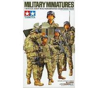 Tamiya 300035276 - Set Statuette di Aiuto umanitario, Scala: 1:35