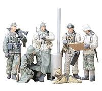 Tamiya 35212 German Soldiers at Field Briefing 1:35