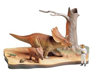 Tamiya Set Diorama Chasmosaurus 1:35, modello dettagliato, assemblaggio