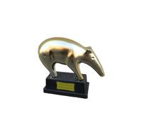 Tapiro d'oro su base con targa vuota per dedica