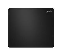 TAPPETINO GAMING CHERRY Xtrfy GP3, Superficie rigida in policarbonato, base antiscivolo in gomma, compatibilità con mouse laser e ottici, dimensioni ampie, resistente all'usura, facile da pulire, Nero