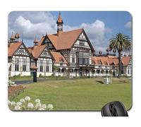 Tappetino Mouse Pad, New Zealand Rotorua Tudor Towers Architecture Home Tappetini Mouse Liscia Tappetino Mouse Gaming Bordi Cuciti Gaming Pad per Gaming Ufficio 25X30Cm